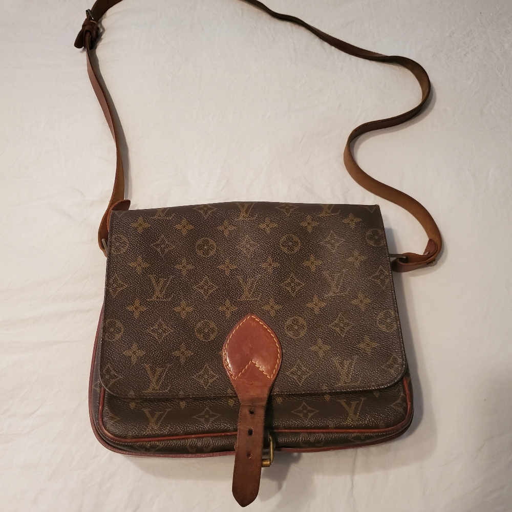 Louis Vuitton Cartouchiere GM